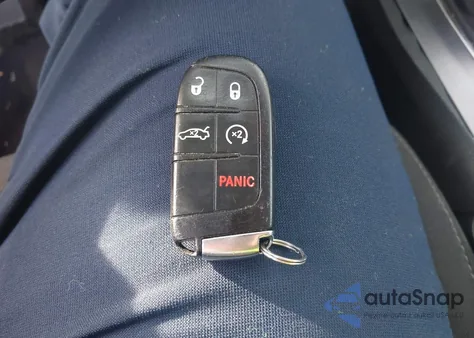 2017 Dodge Charger Se Rwd z USA, uszkodzony, nr VIN 2C3CDXBG4HH643905